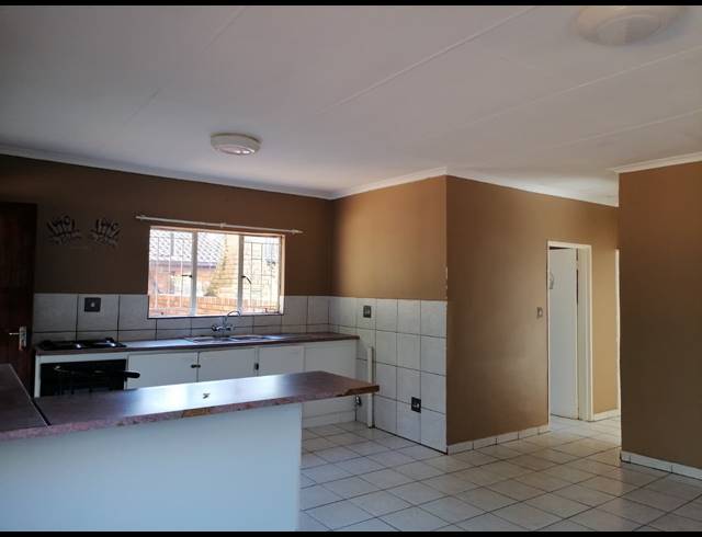 4 BEDROOM HOUSE FOR SALE IN GREENHILLS